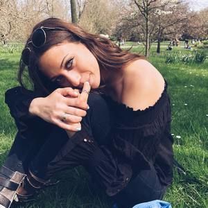 Meet your Posher, Zoe